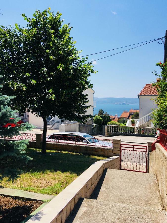 Apartments Novi Vinodolski Exterior foto